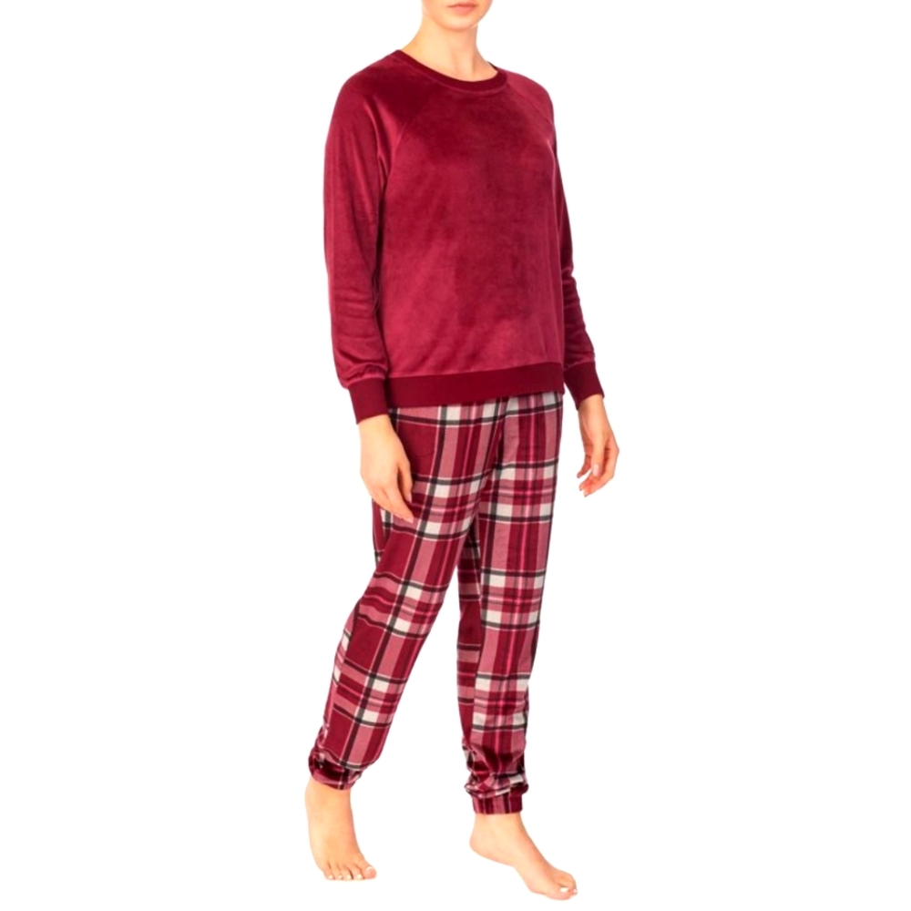 size large women thermal pajamas with pockets  free cushy socks for free thanks